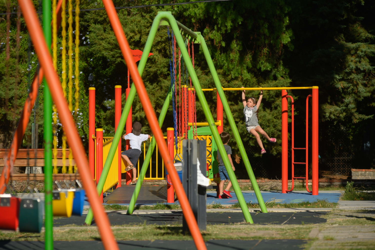 Juegos infantiles en el Parque General José Artigas, Prado. Ubicado en la ciudad de Canelones.